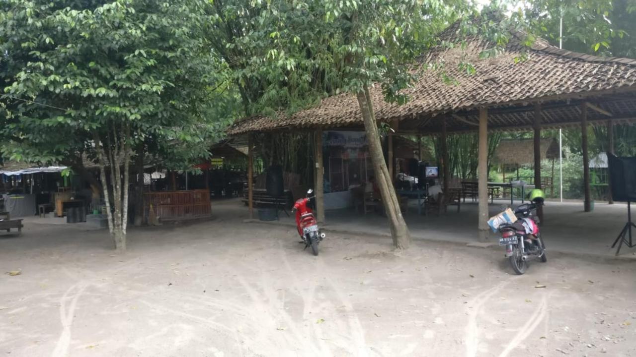 Gerbang Banyu Langit Cottage Бантул Екстер'єр фото
